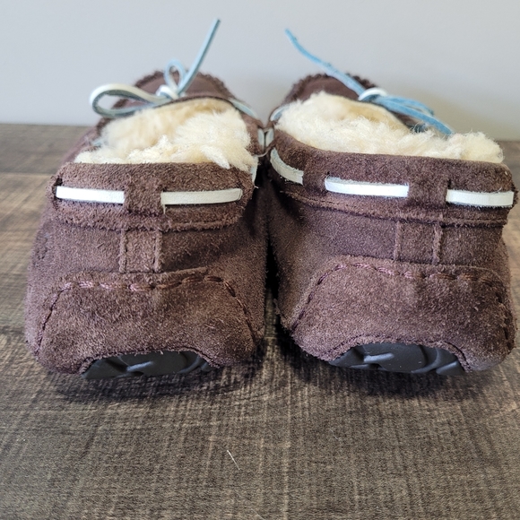Ugg Moccasin Slippers Shoe - Picture 3 of 6